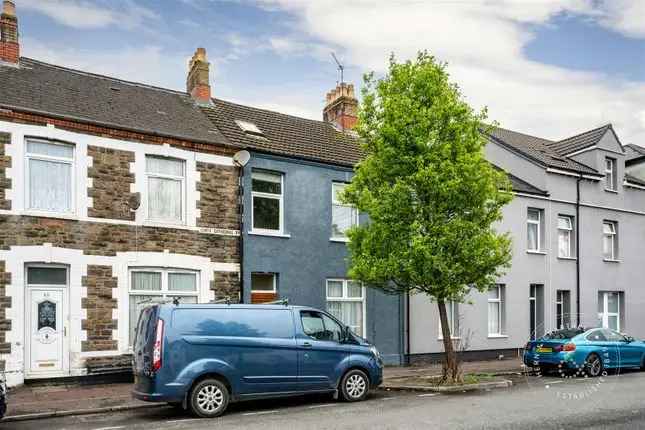 Flat for sale in Lower Cathedral Road, Cardiff CF11