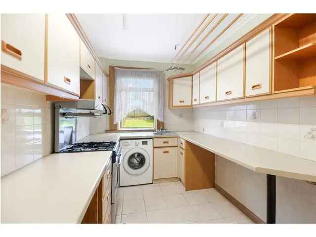 2 Bedroom End Terrace House for Sale