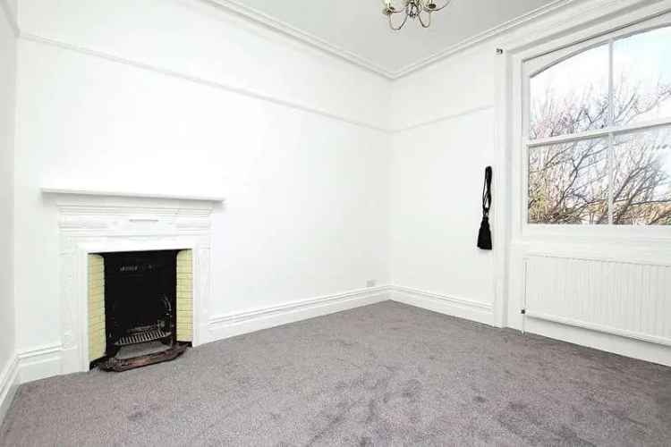 3 bed flat for sale