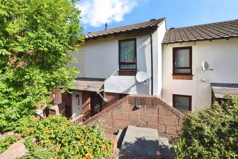 2 Bedroom Terraced House for Sale in Redhills