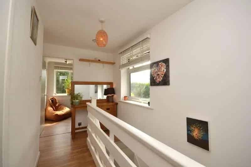 3 Bed Detached House with Garden and Converted Garage