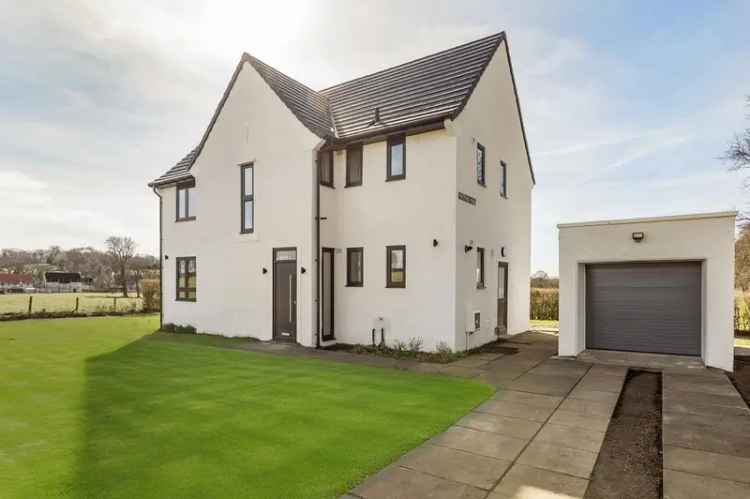 4 Bedroom Detached House for Sale in Craigiehall Meadows