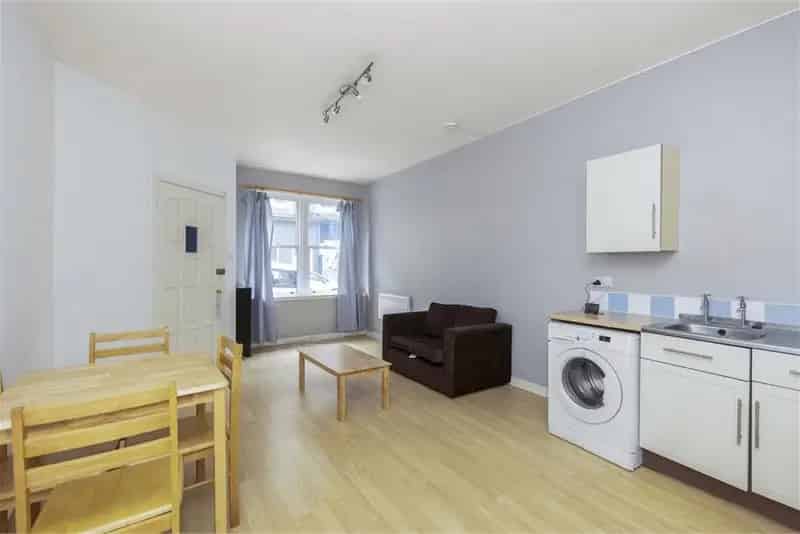 1 Bed Flat Fountainbridge Main Door Flat Open Plan Living Modern Bathroom