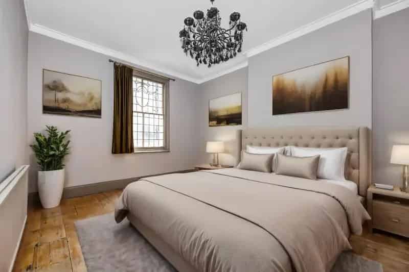 5 Bedroom Townhouse For Sale