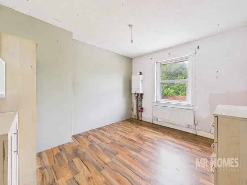 3 Bed End Terrace House for Sale No Chain