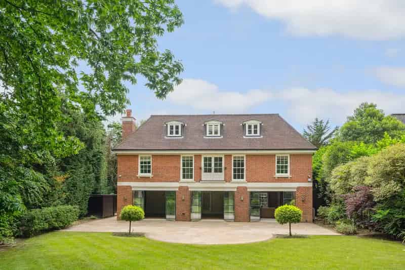 7 Bedroom Detached House for Sale Eaton Park Road Cobham
