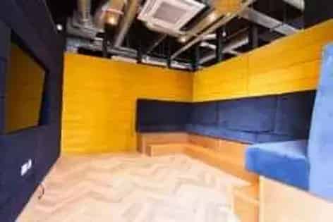 1 Bedroom 76m² Flat Cardiff City Views
