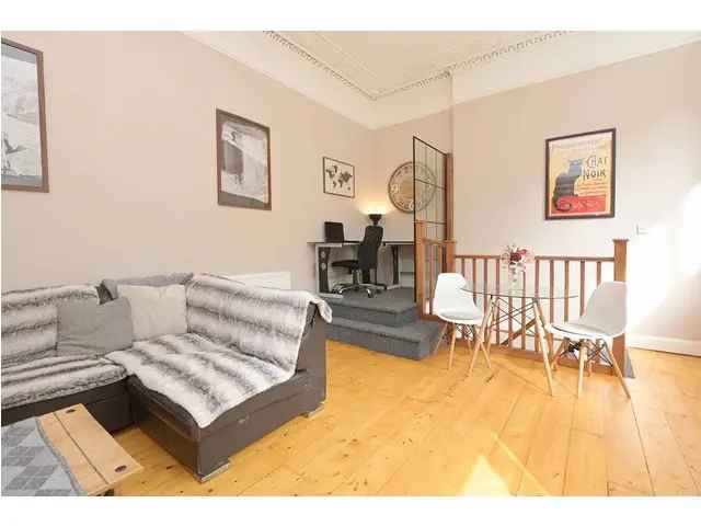 3 Bedroom Flat for Sale in Edinburghs Easter Road