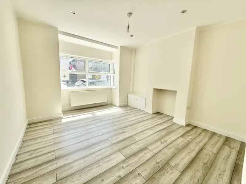 2 Bedroom House To Rent