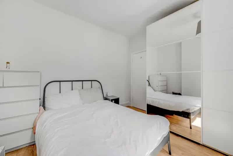 One Bedroom Apartment in Holloway Gated Development