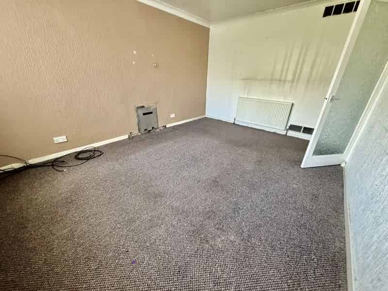 2 Bedroom Maisonette House to Rent