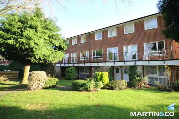 2 Bedroom Ground Floor Maisonette To Rent