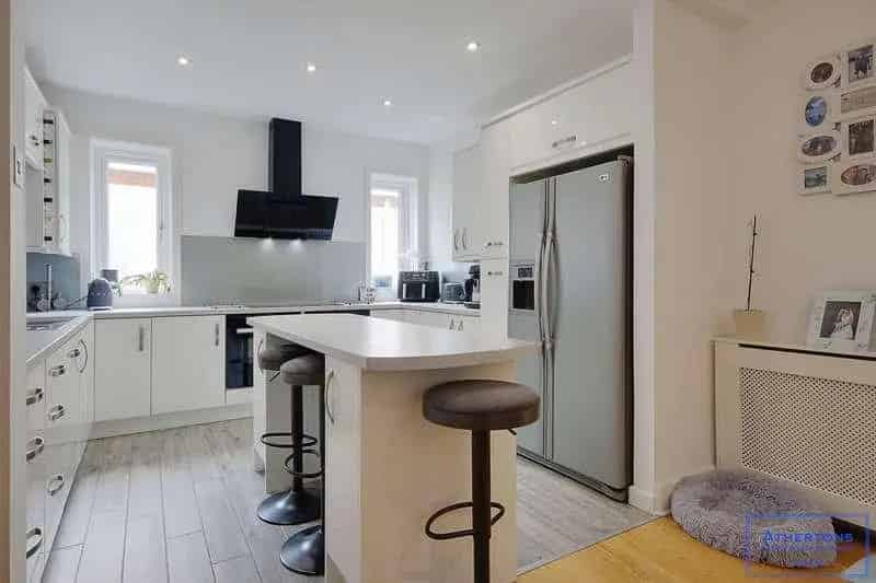 4 Bed House For Sale Family Home with Annexe