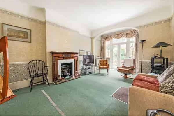5 Bedroom Family Home with Garden Putney