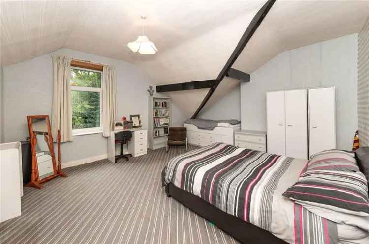 5 Bedroom Semi Detached House For Sale