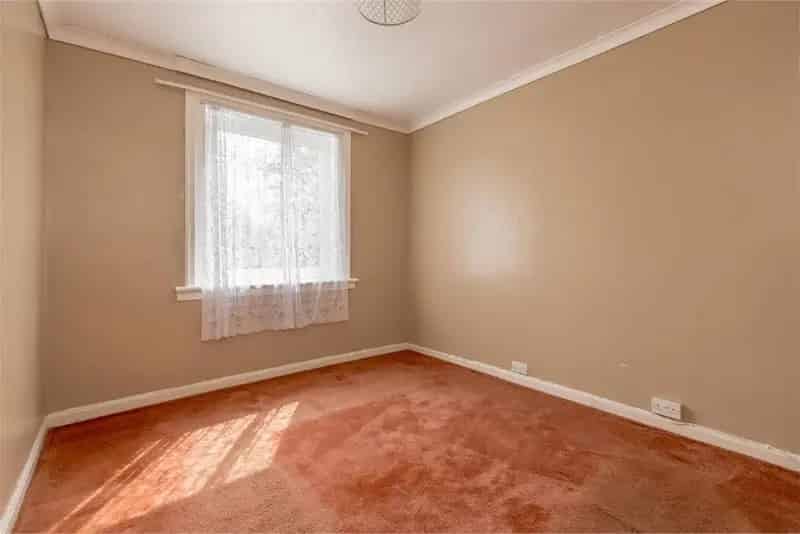 2 Bed Flat Parkhead Modernisation Project South Garden