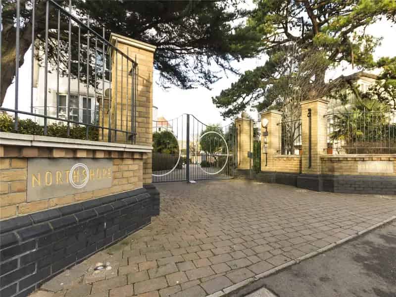 Sandbanks Waterfront Home 3 En-Suite Bedrooms Private Garden Parking Jetty