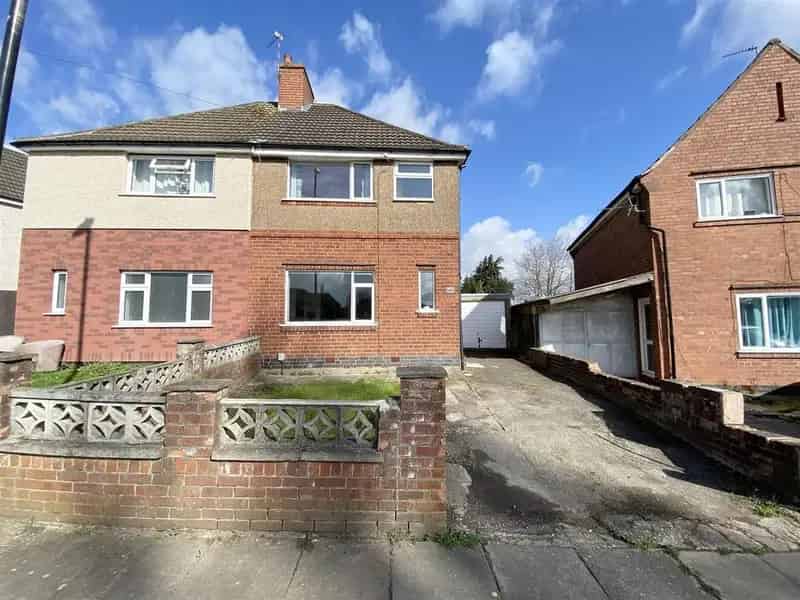 3 Bedroom Semi-Detached House for Sale