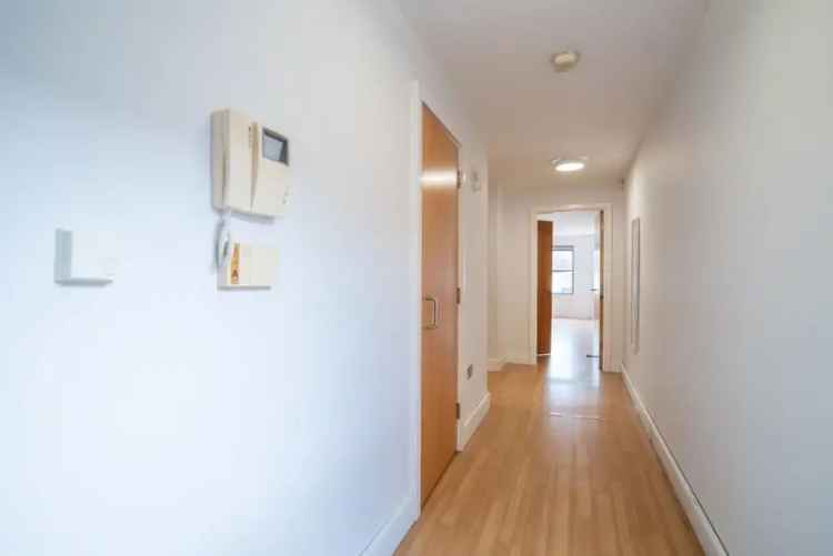 2 Bedroom Flat for Sale in Basingstoke Town Centre