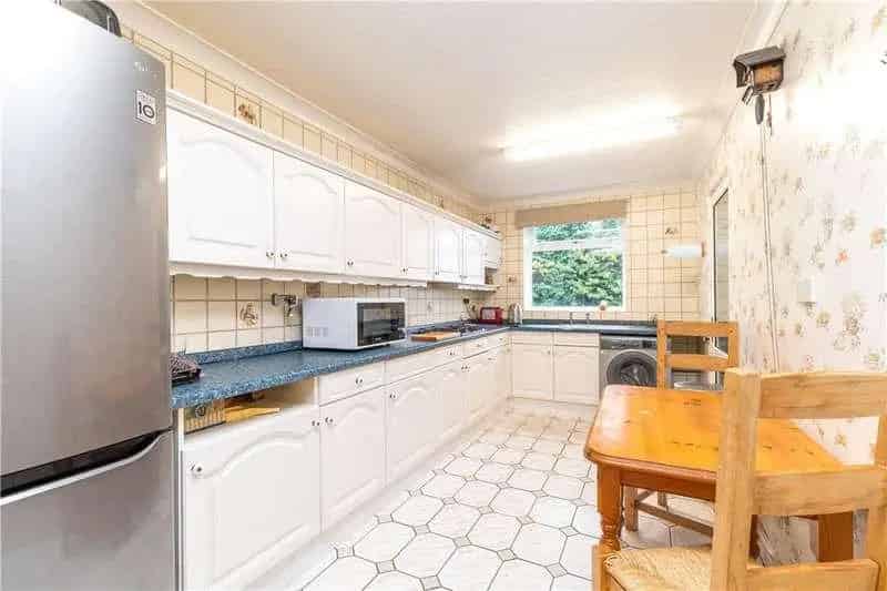 4 Bed House for Sale in Cookridge
