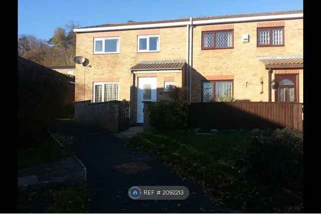 Semi-Detached House to Rent in Bristol BS9