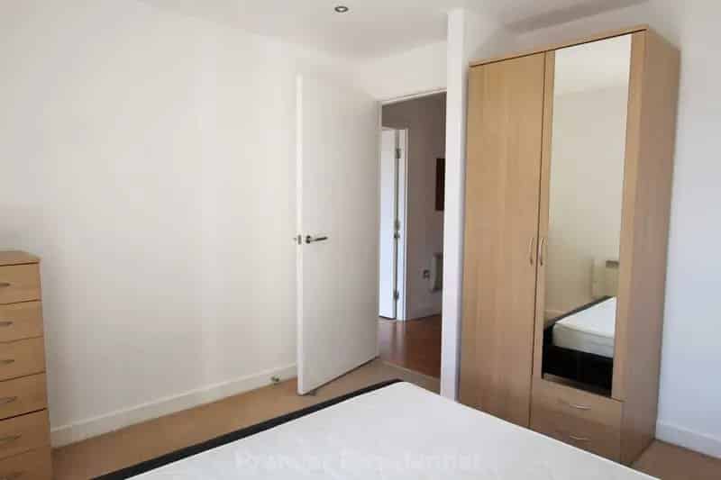 1 Bedroom Apartment Near Manchester City Centre