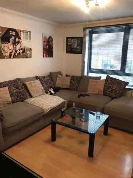 Flat For Rent in Folkestone and Hythe District, England