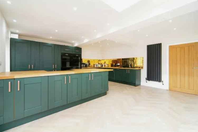 5 Bedroom Family Home Recently Renovated