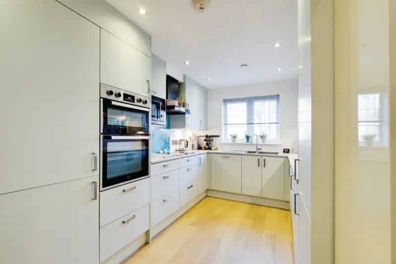 Four Bedroom Detached Townhouse Park Close