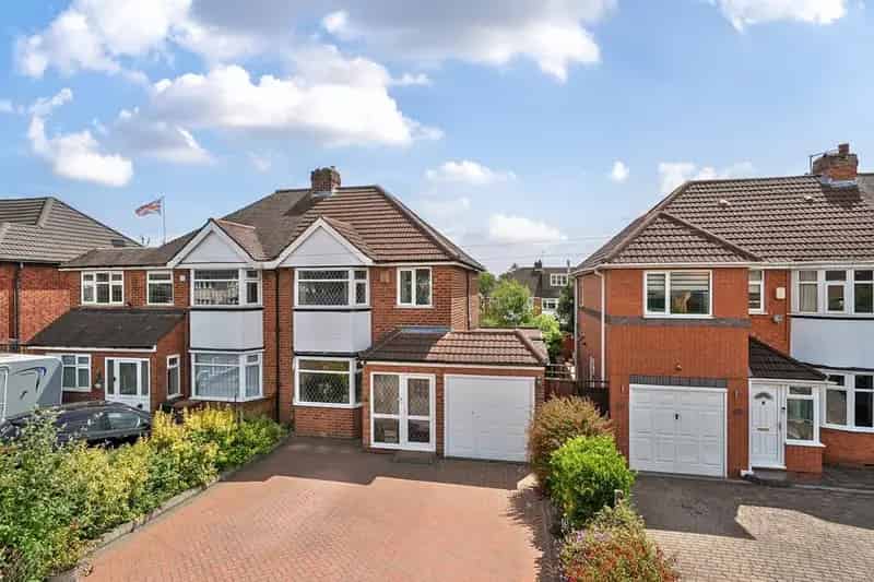 3 Bedroom Semi Detached House for Sale Castle Bromwich