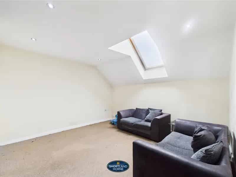 2 Bedroom Apartment House to Rent Bills Included