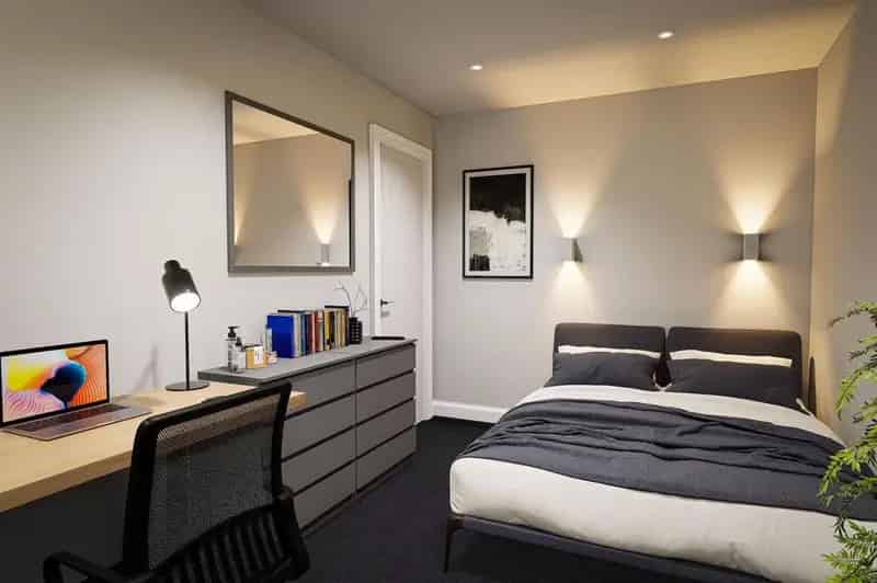 6 Bedroom Apartment to Rent
