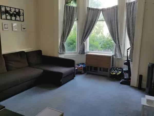 Spacious 1-Bed Flat near Ladbroke Grove