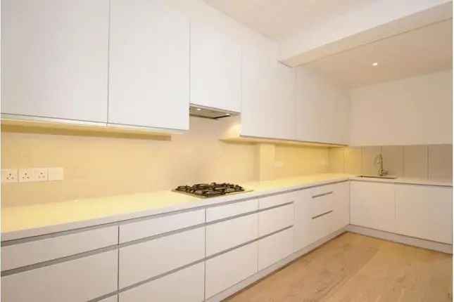 Flat to rent in Oval Road, London NW1