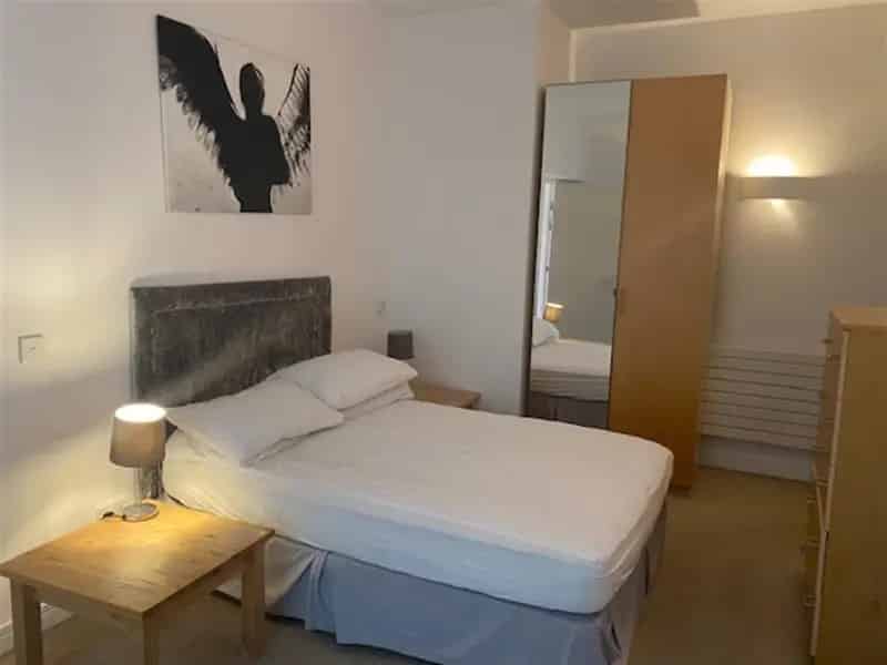 2 Bedroom Flat To Let Deansgate August 2025