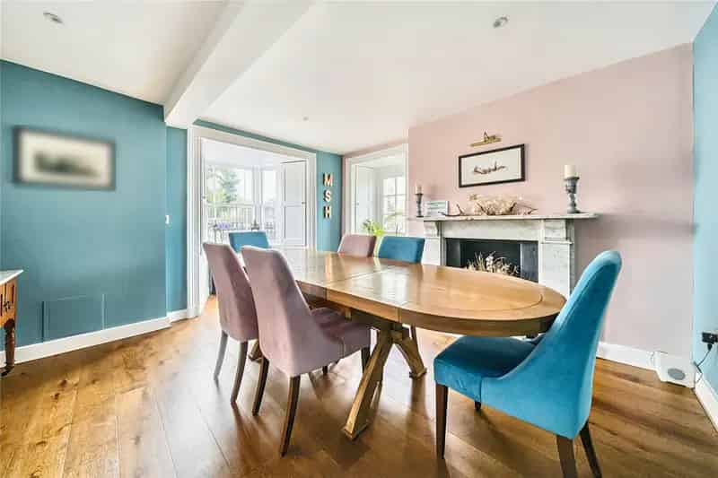 7 Bedroom Georgian Townhouse in Brecon
