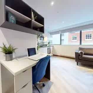 1 room studio-flat of 61 m² in Manchester