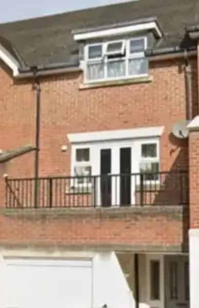 4 Bedroom Townhouse Near Bordon