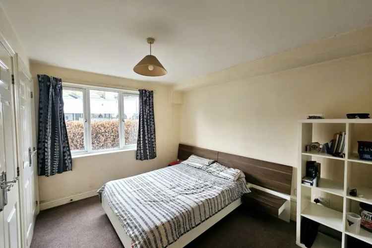 Two Bedroom Apartment Near Ocean Village Southampton Zero Deposit Available