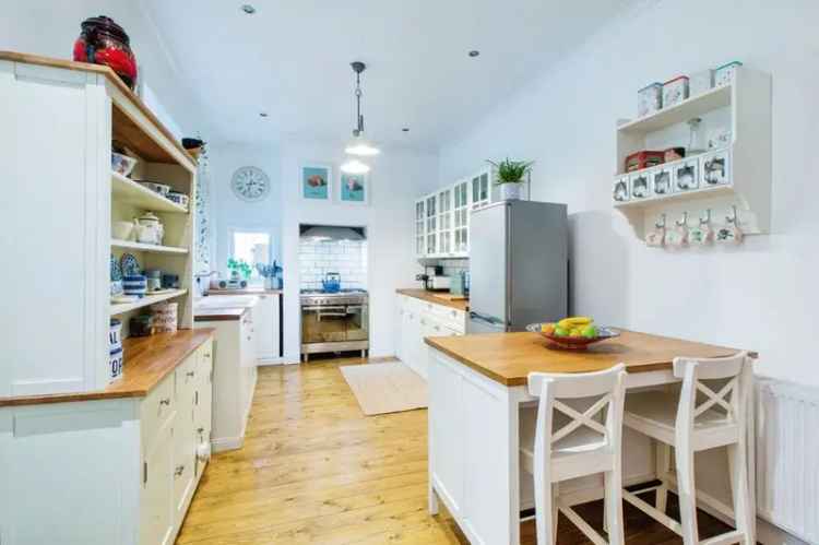 4 Bedroom Detached House for Sale Morley West Yorkshire