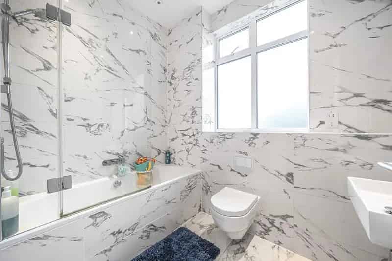 Three Bedroom House for Sale in West Hampstead