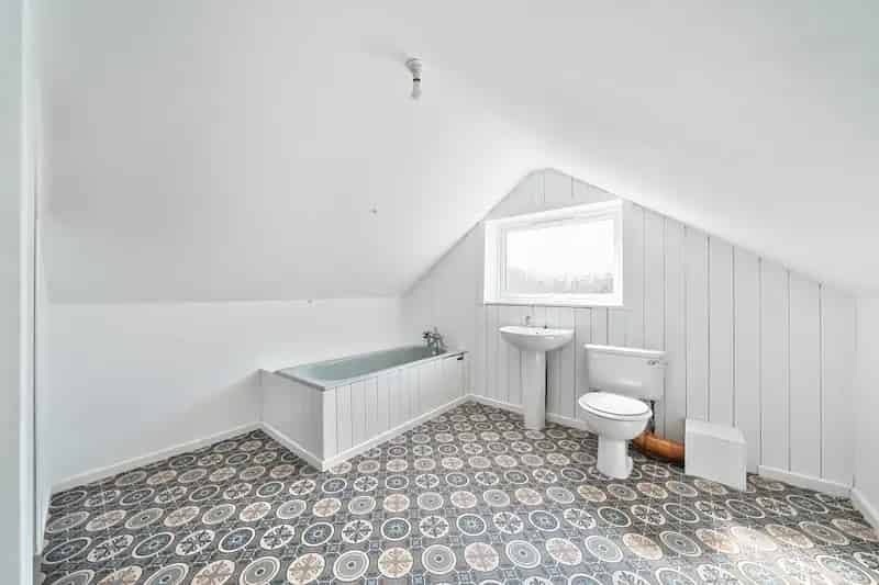 4 Bedroom Detached House to Rent Haywards Heath