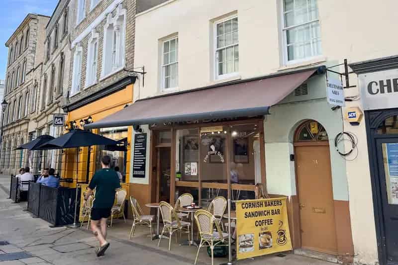Cheltenham Cafe with AirBnB - Prime Location