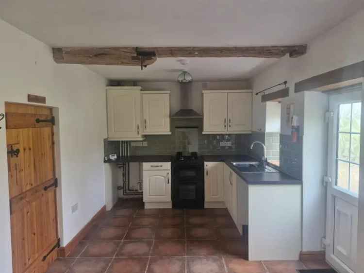 2 Bedroom Semi-Detached Cottage To Let