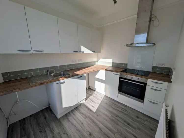 2 bedroom  Flat to rent, Folkestone, Kent, CT20