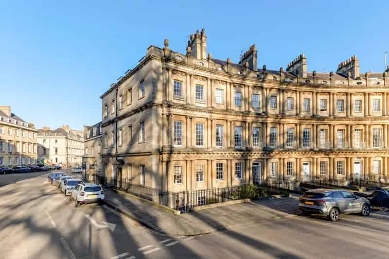 2 Bedroom Flat for Sale in Bath