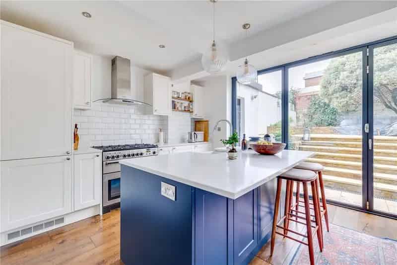 2 Bedroom Flat Apartment London Fulham Parsons Green