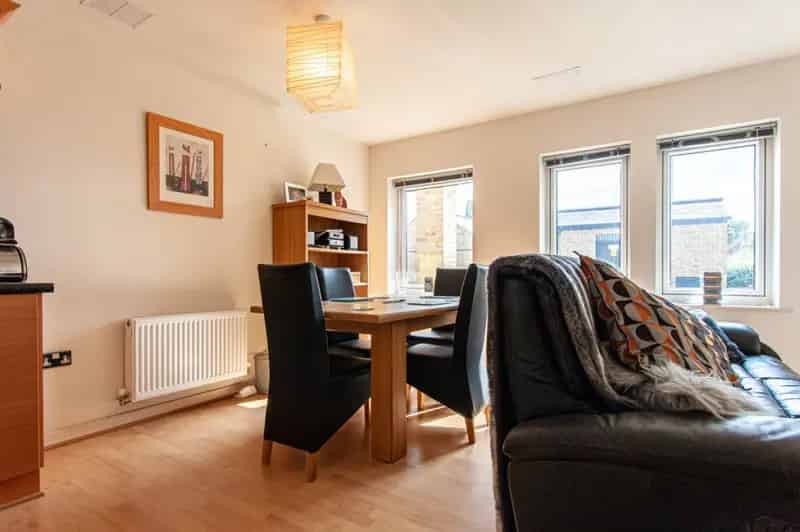 1 Bedroom Flat To Rent Available 18082025