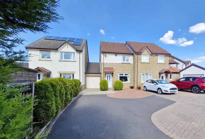 2 Bedroom Semi Detached House for Sale in South Gyle