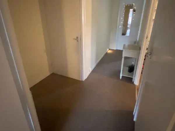 1 Bed Maisonette Secure Tenancy RTB